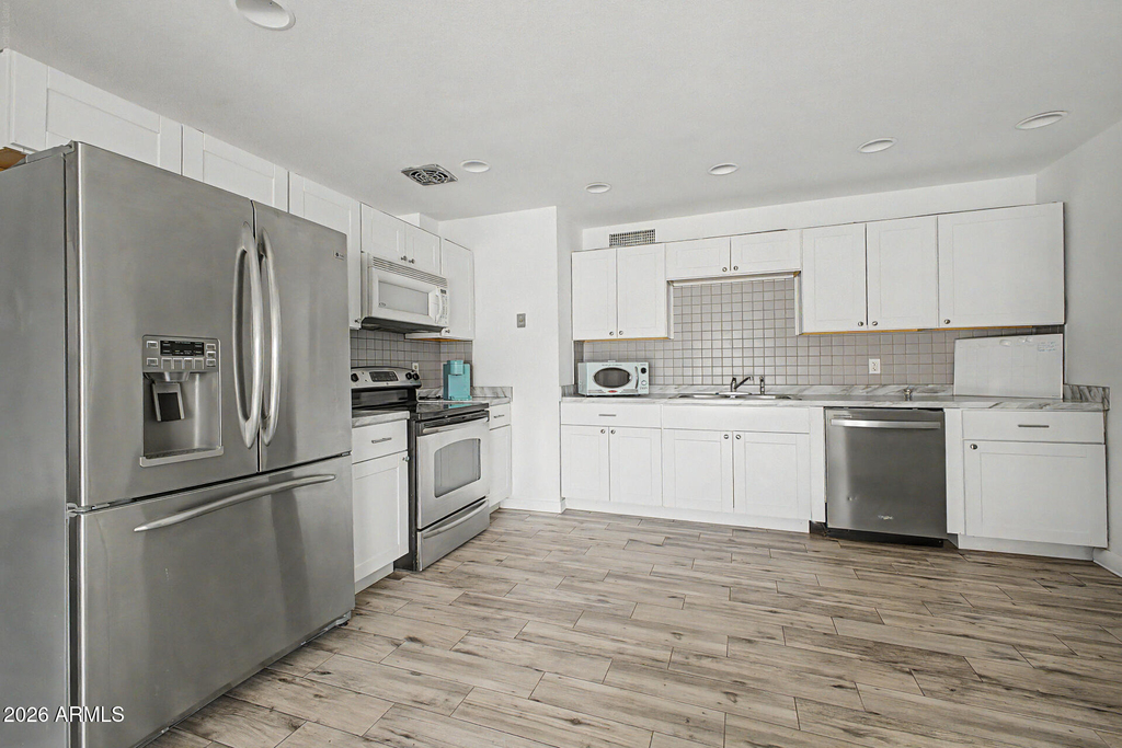 5232 W Mauna Loa Lane - Photo 1