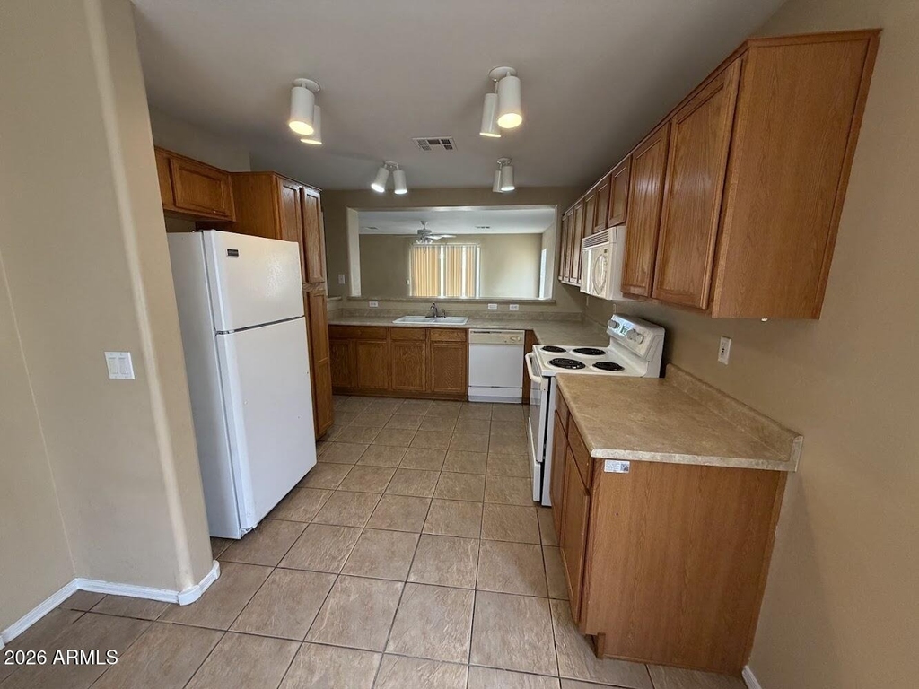 22651 W Pima Street - Photo 3