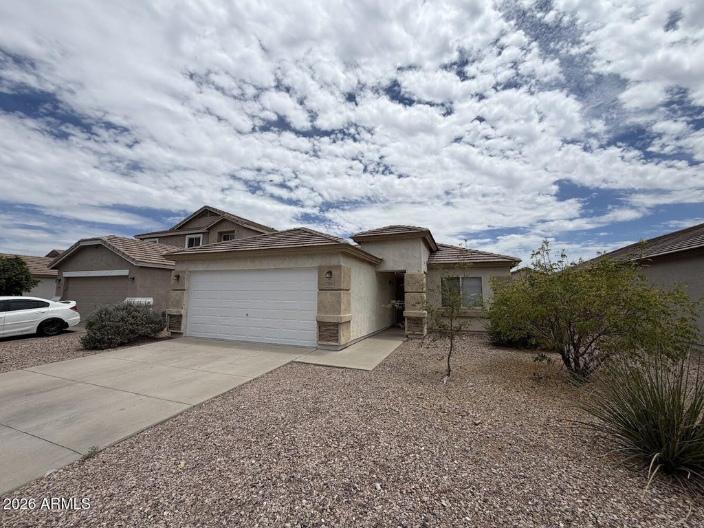 22651 W Pima Street - Photo 1