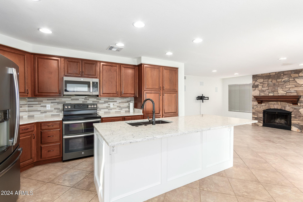 7217 W Crest Lane - Photo 12