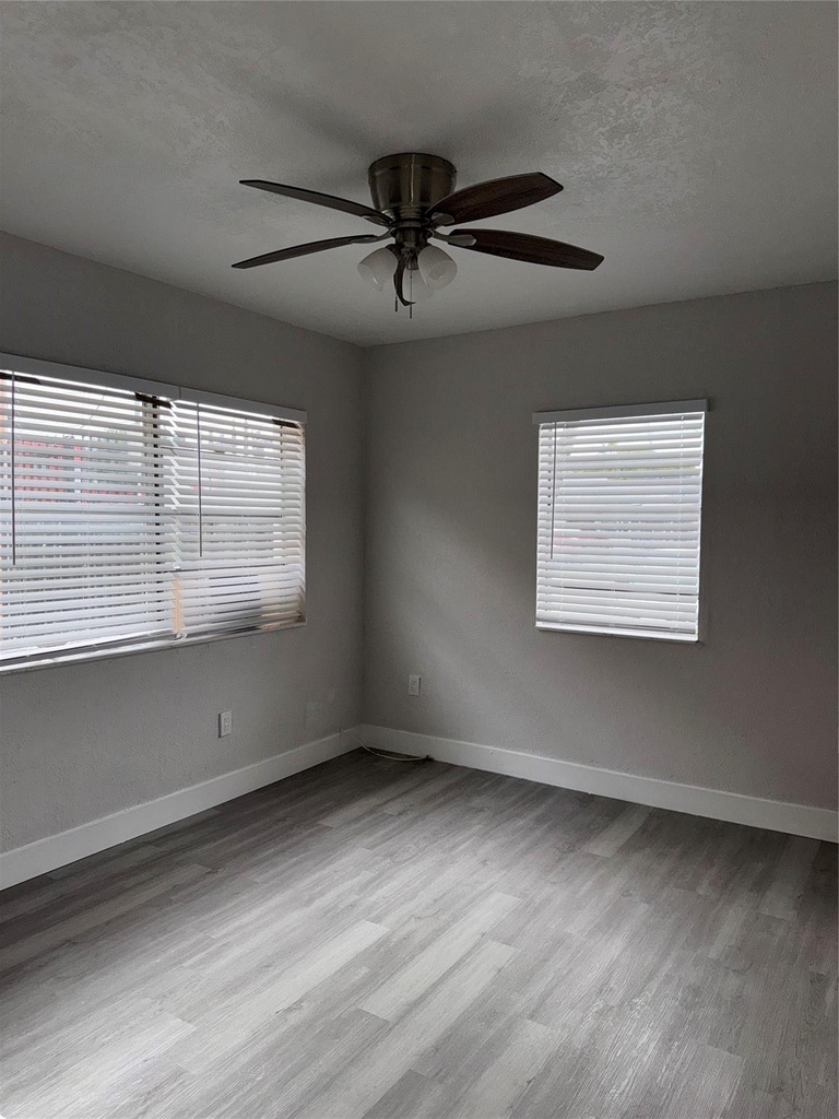 731 Nw 56th Street - Photo 7