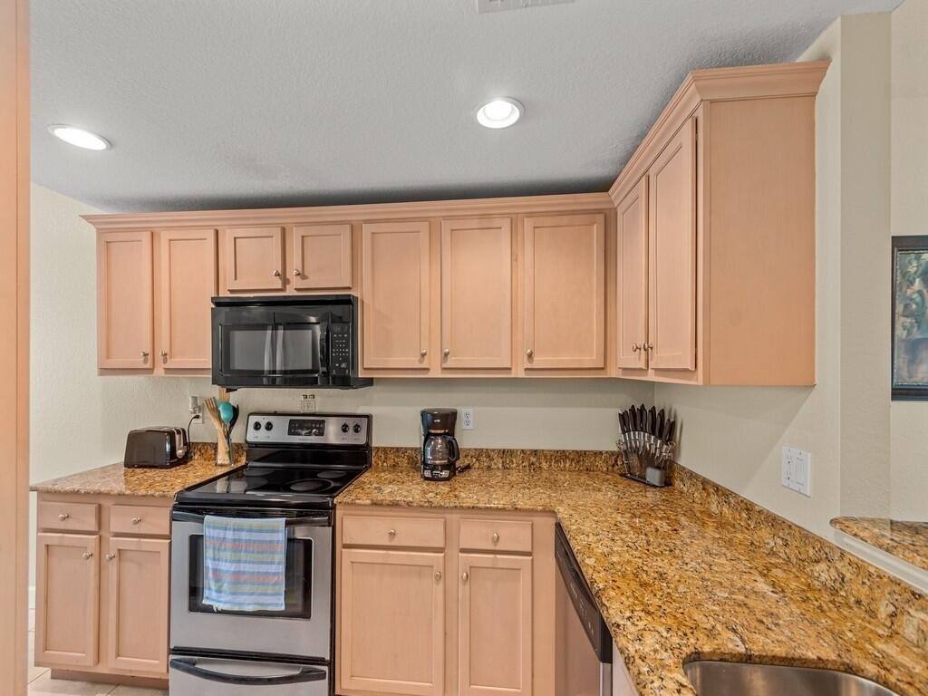 4210 Gator Trace Avenue - Photo 5