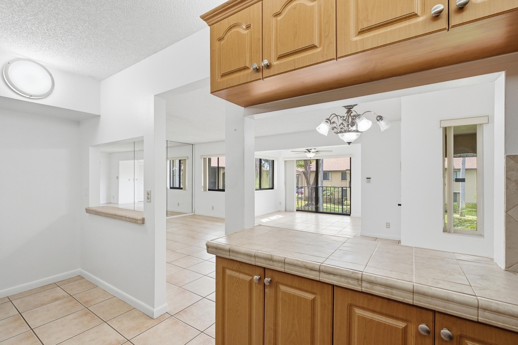 518 Shady Pine Way - Photo 7