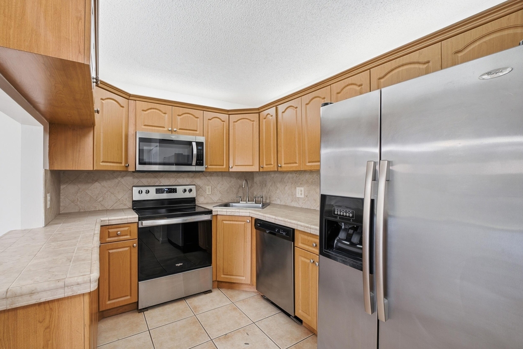 518 Shady Pine Way - Photo 9