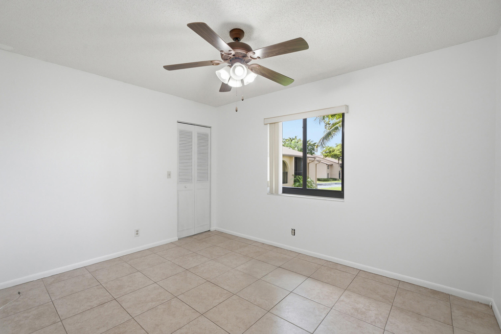 518 Shady Pine Way - Photo 15