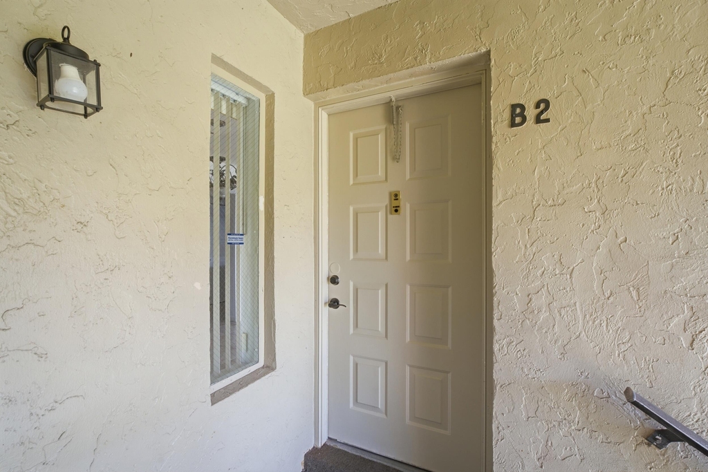 518 Shady Pine Way - Photo 0