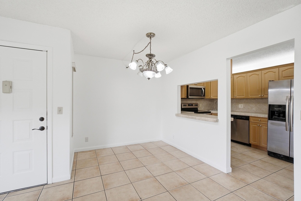 518 Shady Pine Way - Photo 6