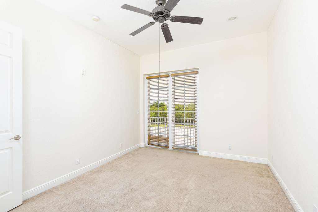 6807 Lakeside Circle N - Photo 19
