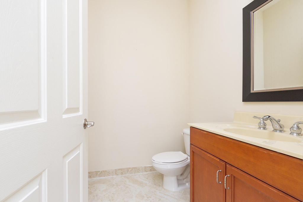 6807 Lakeside Circle N - Photo 10