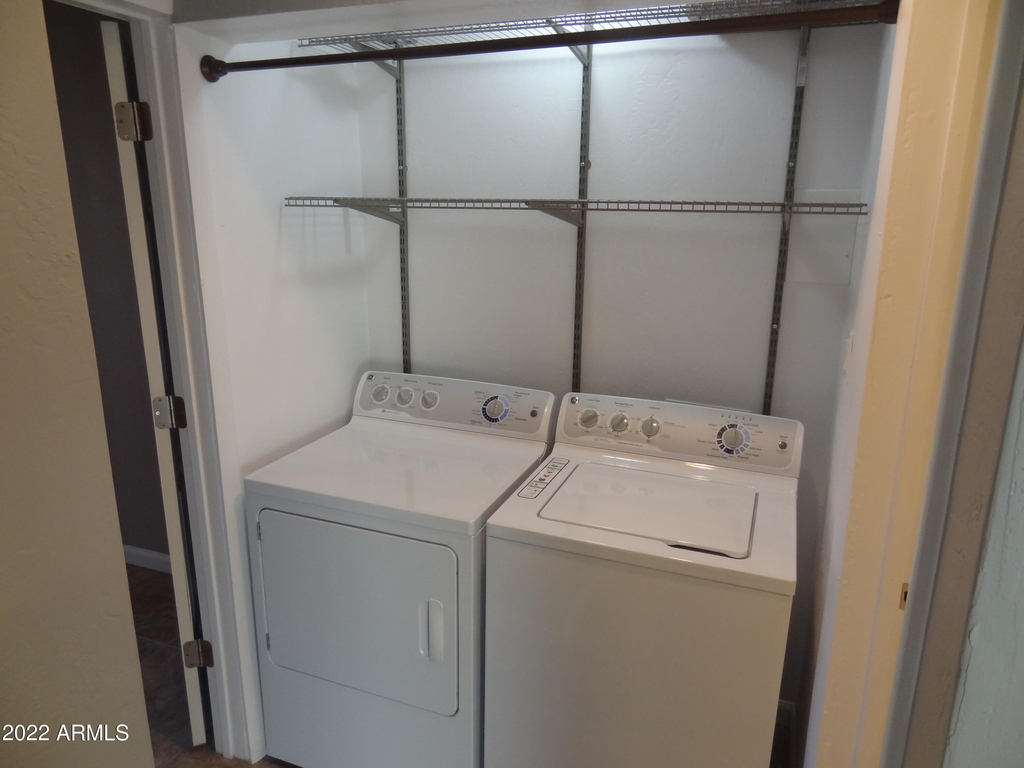 3026 E Brill Street - Photo 5