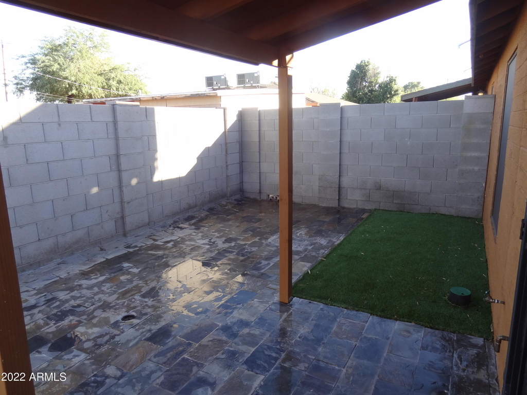 3026 E Brill Street - Photo 11