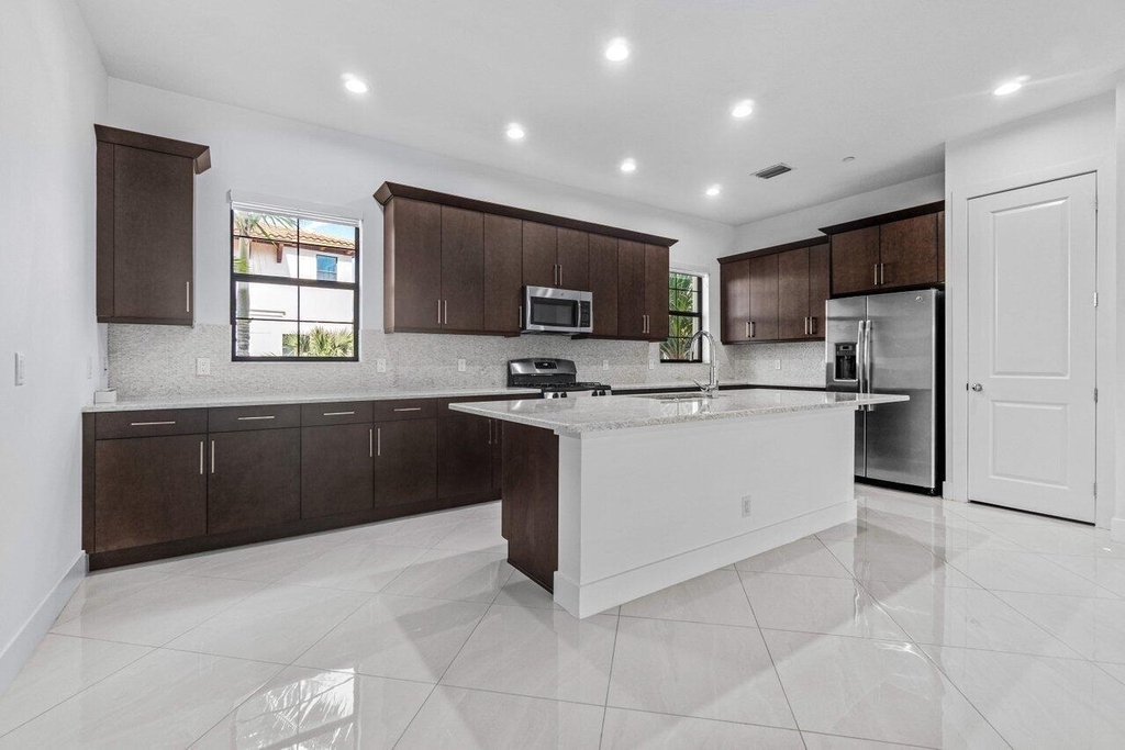 7115 Edison Place - Photo 20