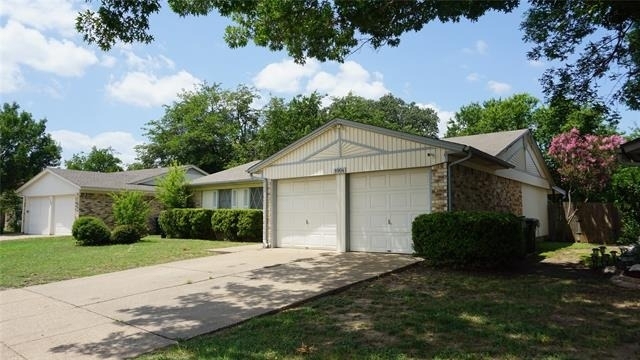 9904 Runnymeade Place - Photo 13