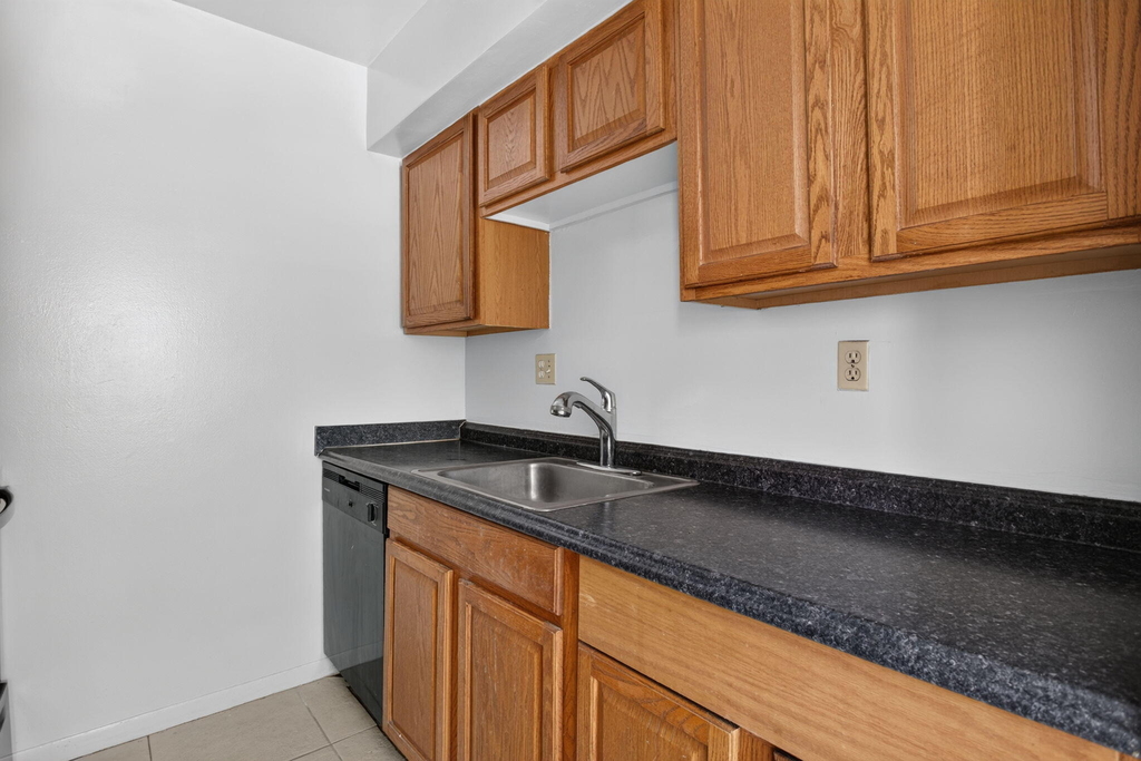 2141 Ne 42nd Street - Photo 9