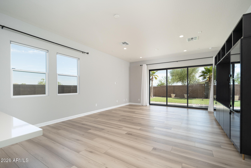 18161 W Windmere Drive - Photo 11