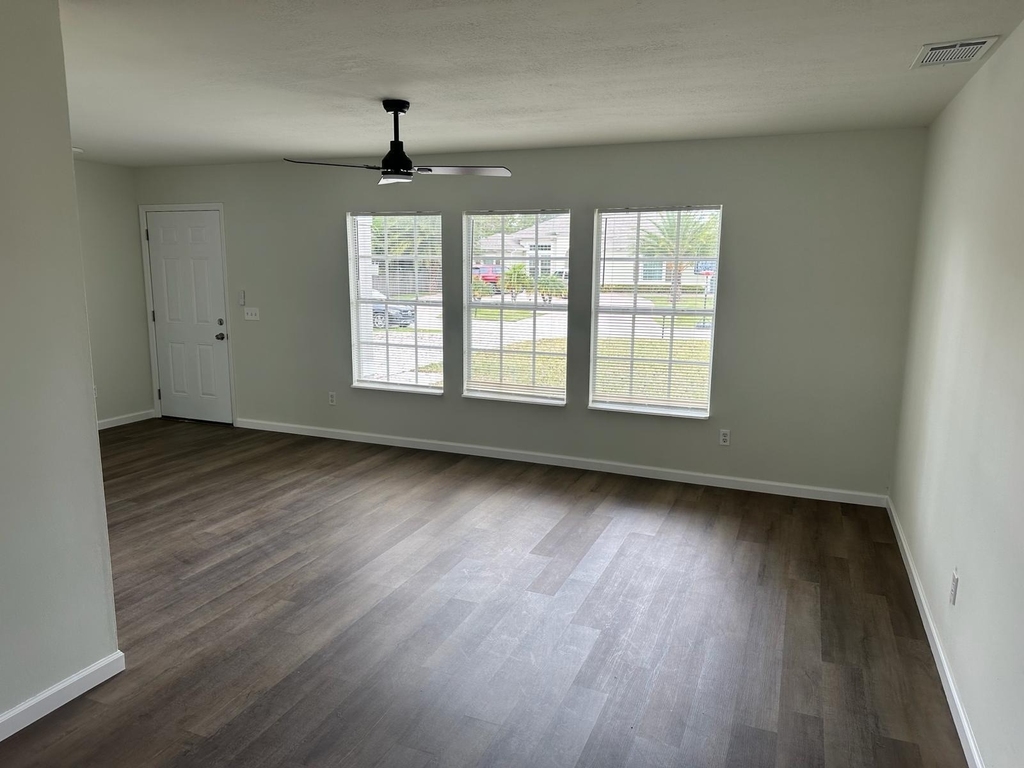 2150 Sw Biella Avenue - Photo 4