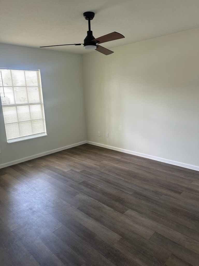 2150 Sw Biella Avenue - Photo 16