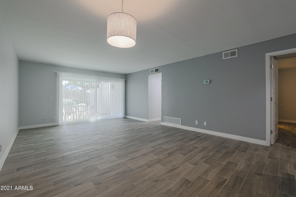 3640 N 70th Street - Photo 7
