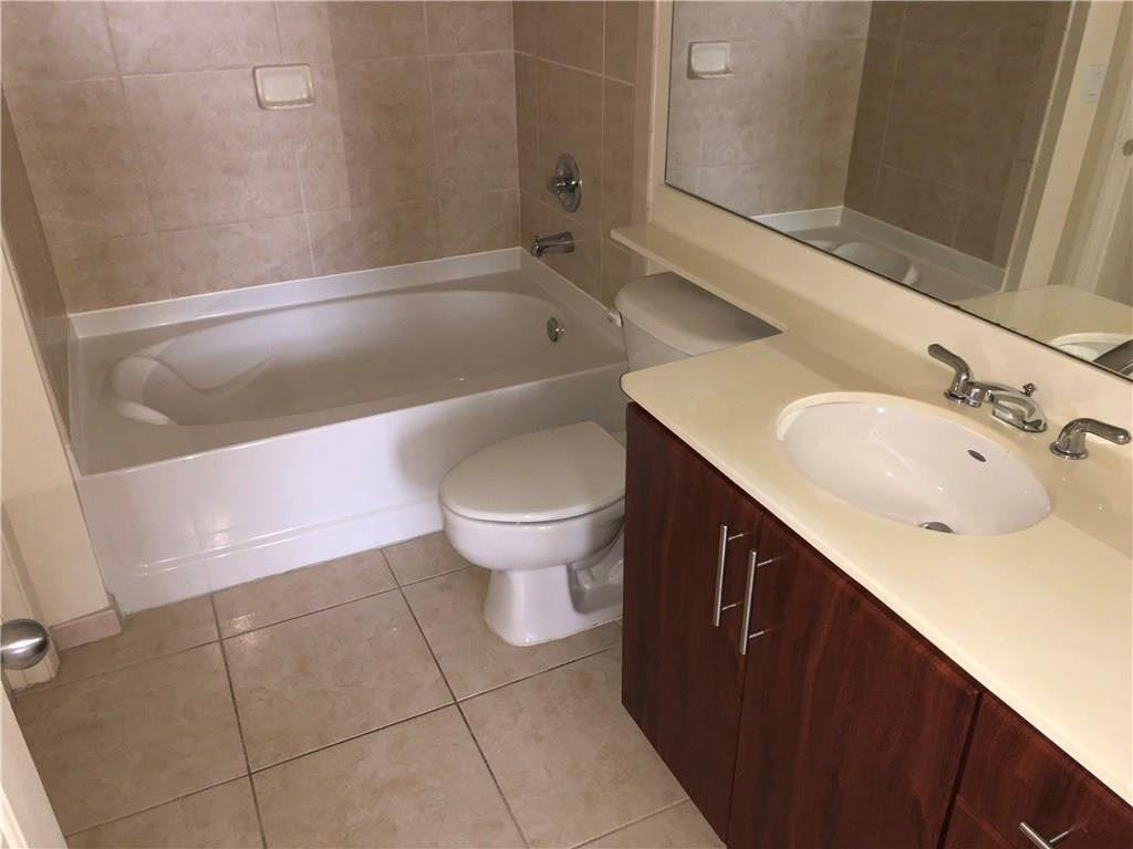 2421 Ne 65th Street - Photo 5