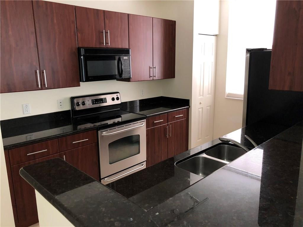 2421 Ne 65th Street - Photo 2