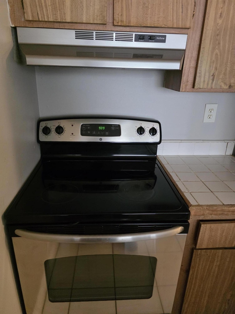 2401 Riverside Drive - Photo 3