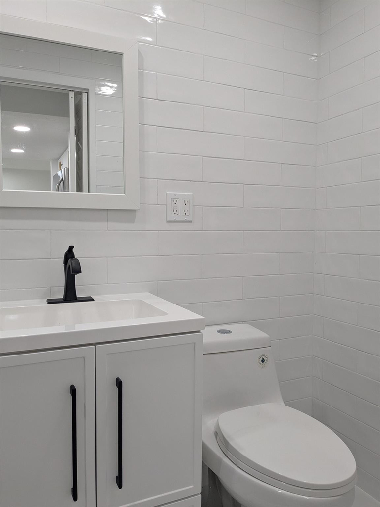 21 Se 11th Avenue - Photo 10