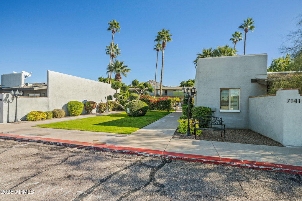 7141 N 16th Street - Photo 55