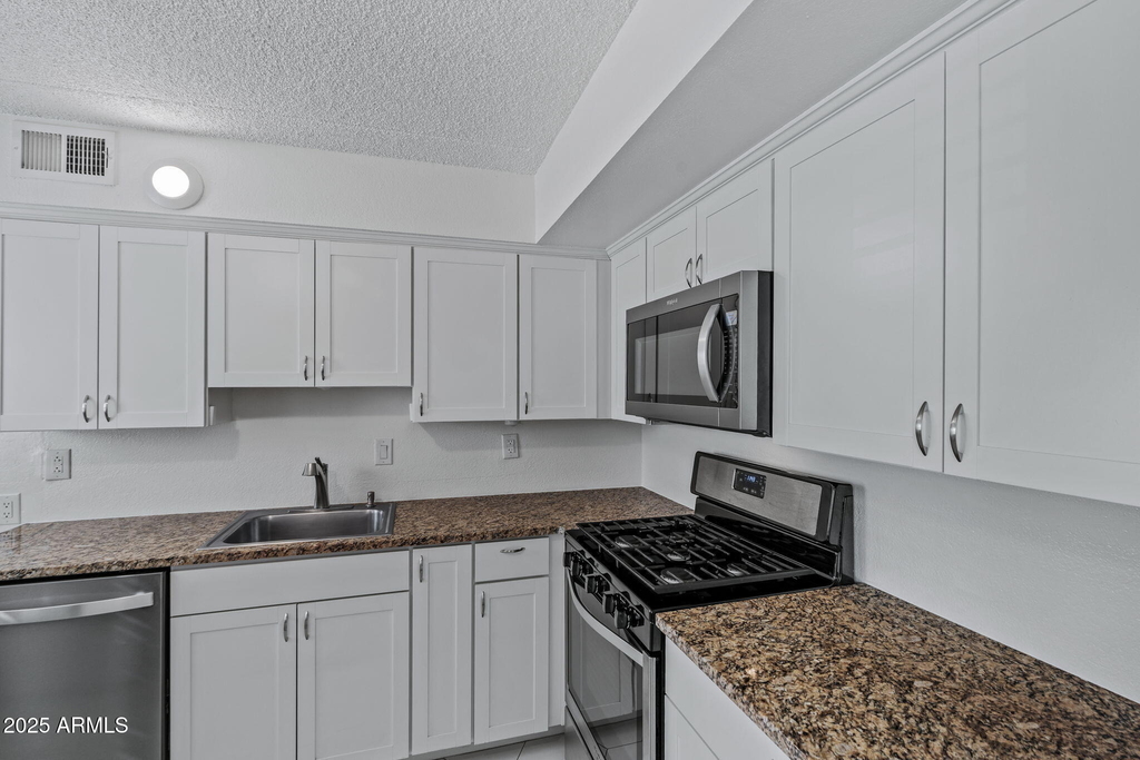 7141 N 16th Street - Photo 31