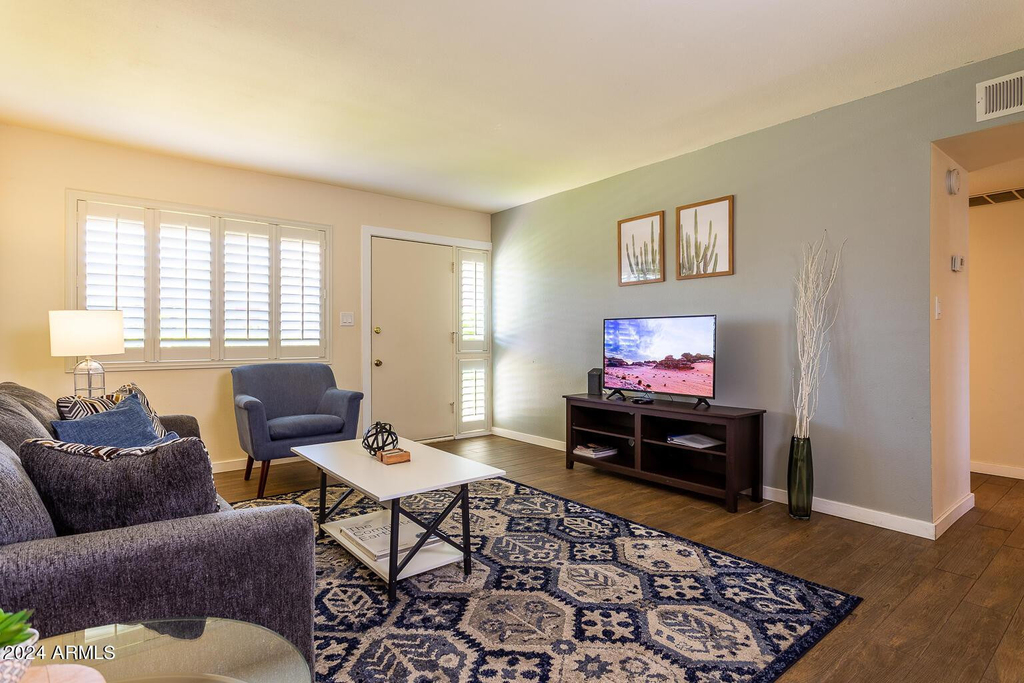 8357 E Thomas Road - Photo 4