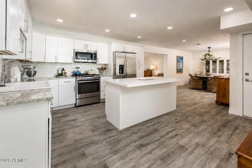 6525 E Lewis Avenue - Photo 2