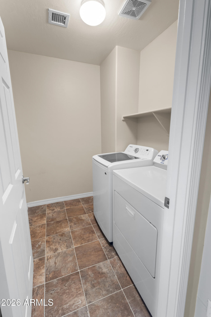 2501 S 255th Drive - Photo 20