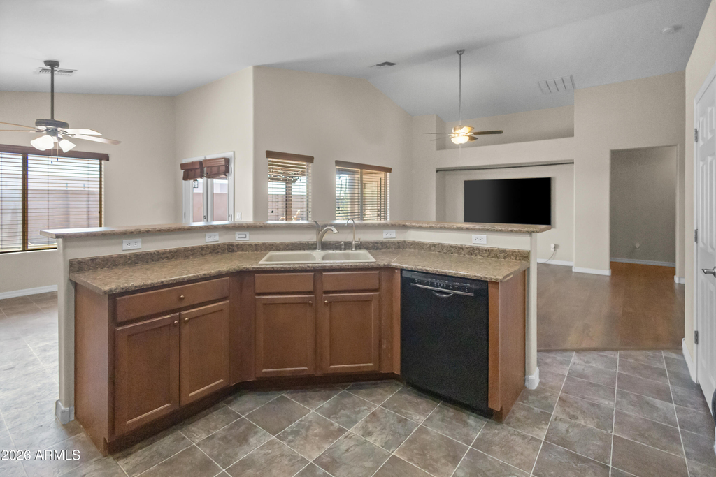 2501 S 255th Drive - Photo 9