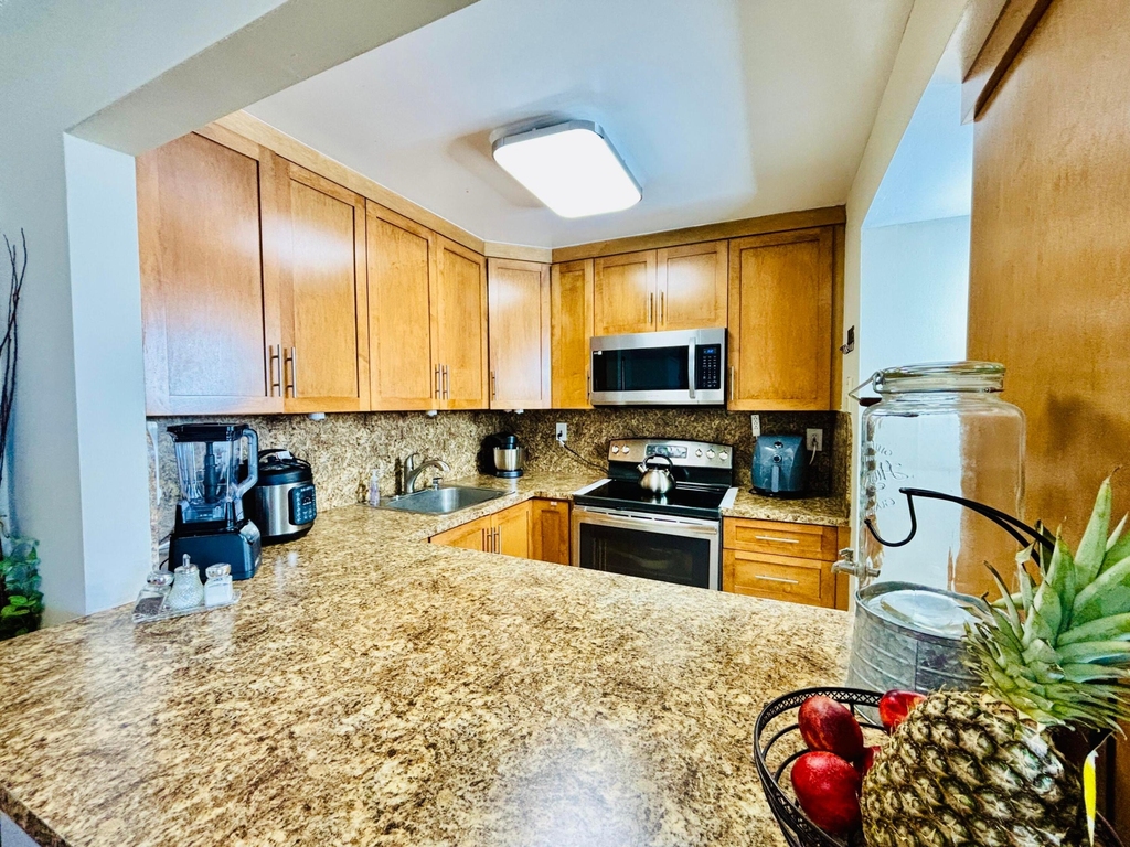 8201 Nw 8th Street - Photo 11