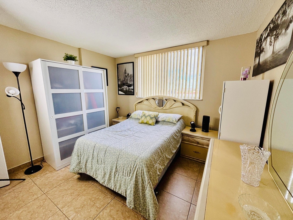 8201 Nw 8th Street - Photo 20