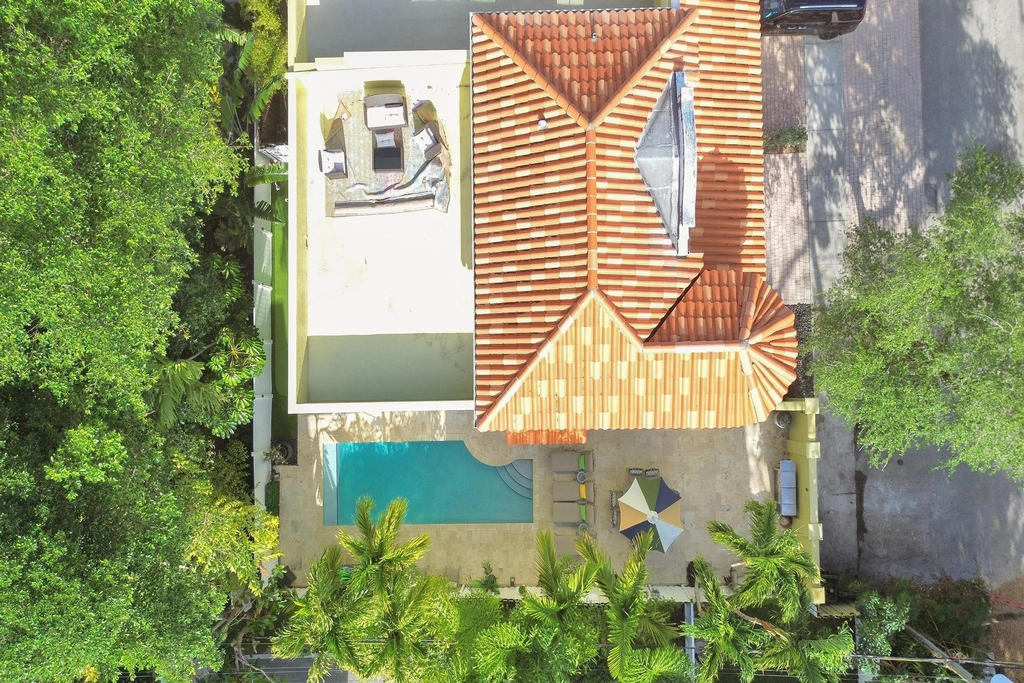 1411 Ne 7th Street - Photo 1