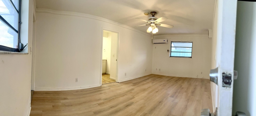 1650 Nw 43rd Street - Photo 3