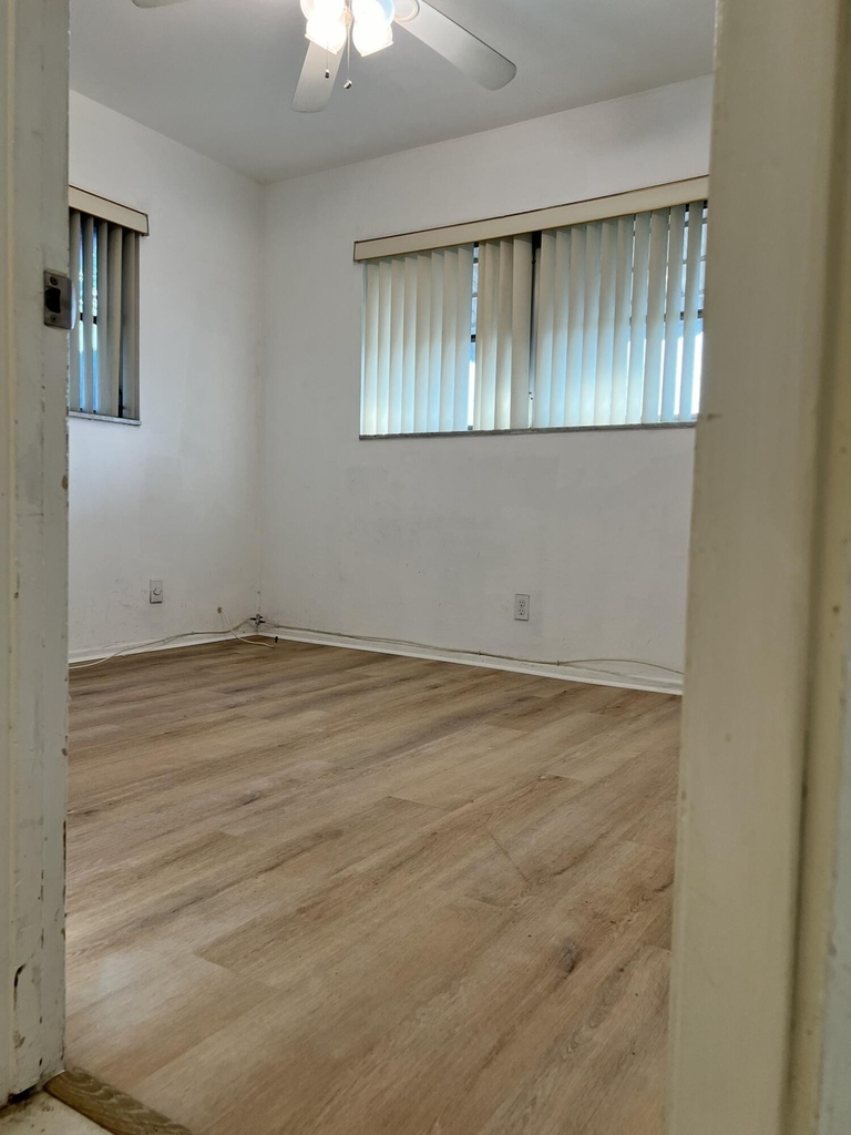 1650 Nw 43rd Street - Photo 4