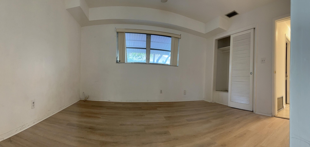 1650 Nw 43rd Street - Photo 8