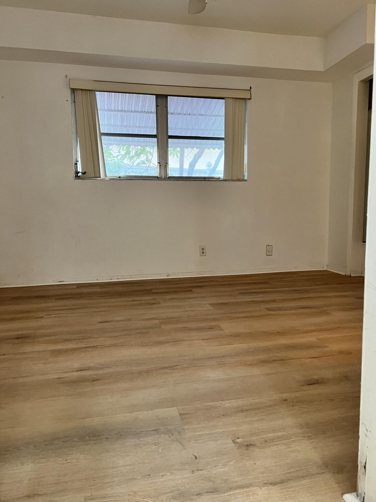 1650 Nw 43rd Street - Photo 7