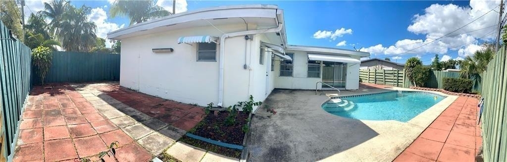1650 Nw 43rd Street - Photo 13