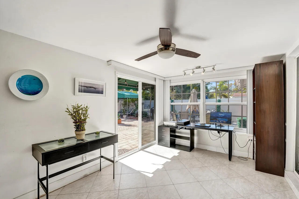 1036 Ne 9th Avenue - Photo 16