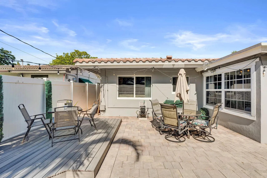 1036 Ne 9th Avenue - Photo 30