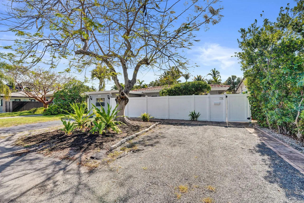 1036 Ne 9th Avenue - Photo 39