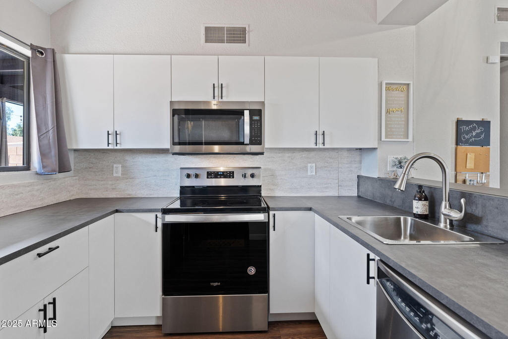 2129 W Rose Garden Lane - Photo 12