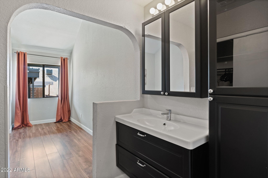 2129 W Rose Garden Lane - Photo 19