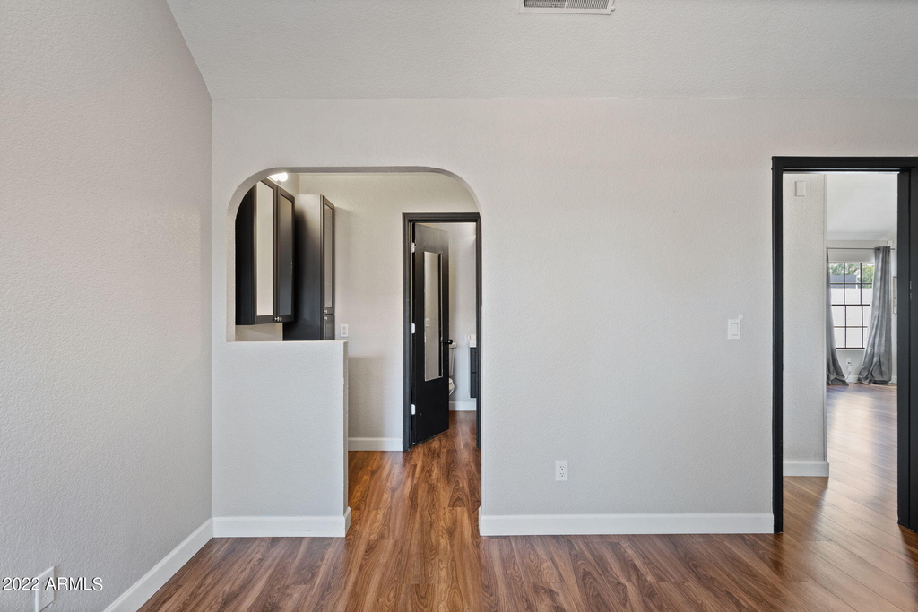 2129 W Rose Garden Lane - Photo 18