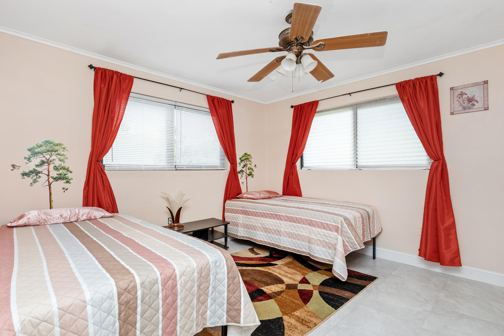 475 Ne 113th Street - Photo 2