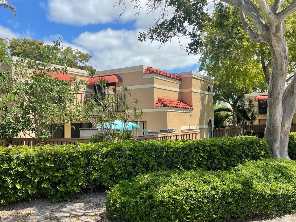 8189 Thames Boulevard - Photo 12
