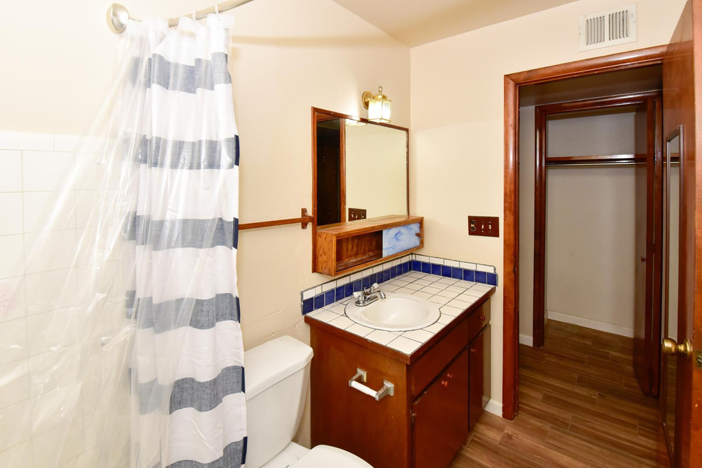 439 E Brown - Photo 14