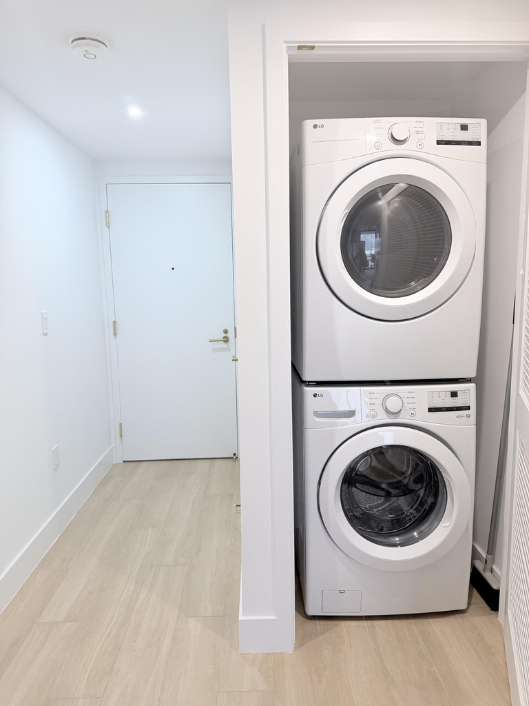 90 Ne 32nd Street Ne - Photo 10